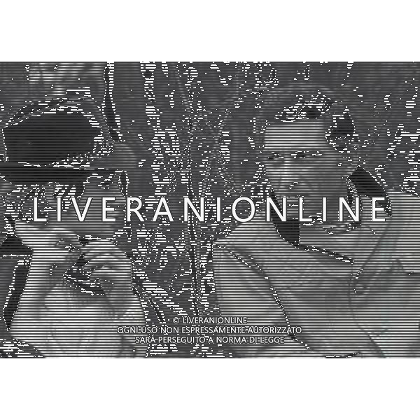 RETROSPETTIVA CARLA GRAVINA ATTRICE NELLA FOTO CARLA GRAVINA CON SILVANO TRANQUILLI NELL\'ANNO 1969 A VIGEVANO SET DEL FILM“LA DONNA INVISIBILE“ AG ALDO LIVERANI SAS 