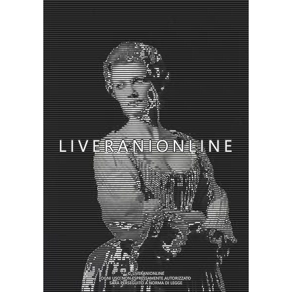 RETROSPETTIVA CARLA GRAVINA ATTRICE NELLA FOTO CARLA GRAVINA IN TEATRO NELL\'ANNO 1979 AG ALDO LIVERANI SAS
