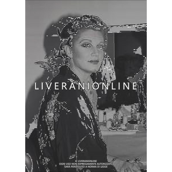 RETROSPETTIVA CARLA GRAVINA ATTRICE NELLA FOTO CARLA GRAVINA IN TEATRO NELL\'ANNO 1979 AG ALDO LIVERANI SAS
