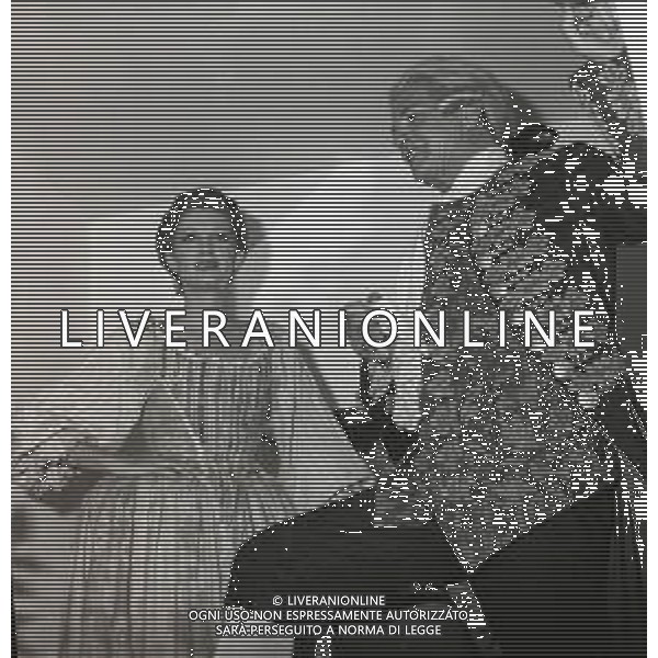 RETROSPETTIVA CARLA GRAVINA ATTRICE NELLA FOTO CARLA GRAVINA CON GABRIELE FERZETTI IN TEATRO NELL\'ANNO 1979 AG ALDO LIVERANI SAS