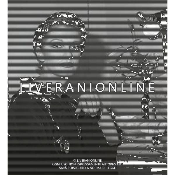 RETROSPETTIVA CARLA GRAVINA ATTRICE NELLA FOTO CARLA GRAVINA IN TEATRO NELL\'ANNO 1979 AG ALDO LIVERANI SAS