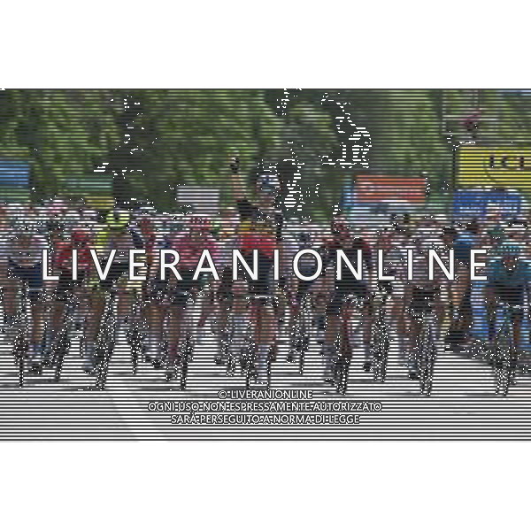 05-06-2022 Criterium Du Dauphine Libere; Tappa 01 La Voulte Sur Rhone - Beauchastel; 2022, Jumbo - Visma; 2022, Ineos - Grenadiers; Van Aert, Wout; Hayter, Ethan; Beauchastel; ©SIROTTI/AGENZIA ALDO LIVERANI SAS