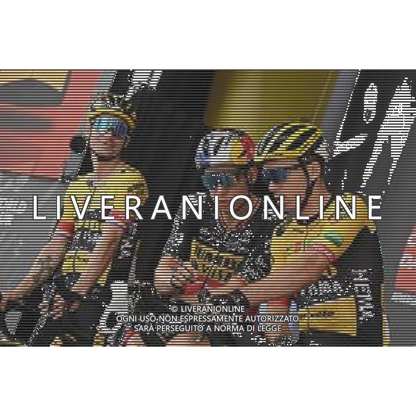 05-06-2022 Criterium Du Dauphine Libere; Tappa 01 La Voulte Sur Rhone - Beauchastel; 2022, Jumbo - Visma; Roglic, Primoz; Van Aert, Wout; Laporte, Christophe; La Voulte Sur Rhone; ©SIROTTI/AGENZIA ALDO LIVERANI SAS