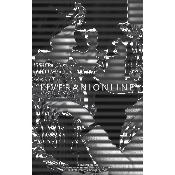 RETROSPETTIVA CARLA GRAVINA ATTRICE NELLA FOTO CARLA GRAVINA NELL\'ANNO 1970 A ROMA CON LA FIGLIA GIOVANNA AG ALDO LIVERANI SAS 