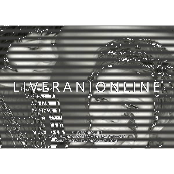 RETROSPETTIVA CARLA GRAVINA ATTRICE NELLA FOTO CARLA GRAVINA NELL\'ANNO 1970 A ROMA CON LA FIGLIA GIOVANNA AG ALDO LIVERANI SAS 