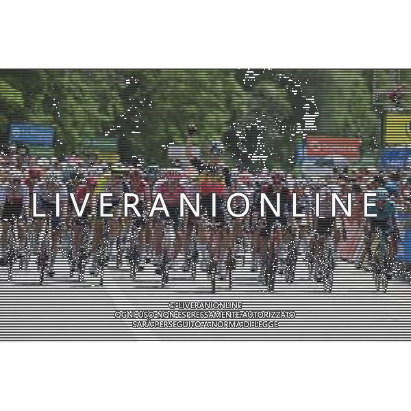 05-06-2022 Criterium Du Dauphine Libere; Tappa 01 La Voulte Sur Rhone - Beauchastel; 2022, Jumbo - Visma; 2022, Ineos - Grenadiers; 2022, Intermarche - Wanty Gobert; Van Aert, Wout; Hayter, Ethan; Page, Hugo; Beauchastel; ©SIROTTI/AGENZIA ALDO LIVERANI SAS