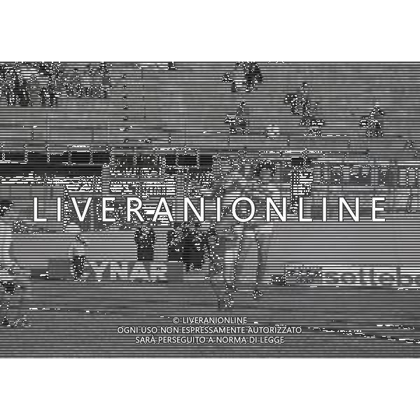 26-01-1986 VARESE-CAMPIONATO DI CALCIO SERIE C VARESE-FANO 1-0 NELLA FOTO AZIONE DI GIOCO AG ALDO LIVERANI SAS