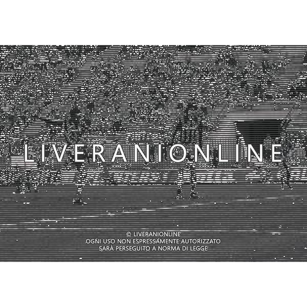 16-02-1983 MILANO ANDATA DI OTTAVI DI FINALE COPPA ITALIA INTER-VARESE 2-0 NELLA FOTO TIRO DI JUARY AG ALDO LIVERANI SAS