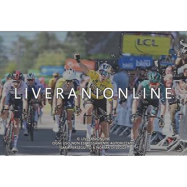 09-06-2022 Criterium Du Dauphine Libere; Tappa 05 Thizy Les Bourgs - Chaintre; 2022, Jumbo - Visma; 2022, Bora - Hansgrohe; Van Aert, Wout; Meeus, Jordi; Chaintre; ©SIROTTI/AGENZIA ALDO LIVERANI SAS