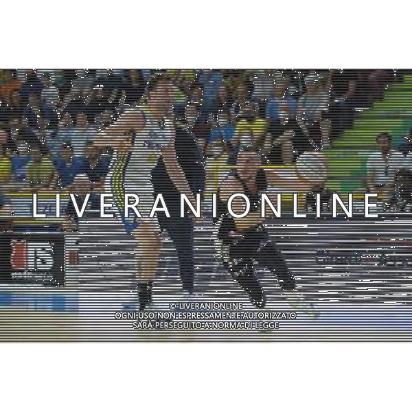Roberto Tommasini/LMedia - Playoff finals - 3rd match - Tezenis Verona VS APU Udine - Italian Basketball Serie A2 Men Championship 2021/2022 June 10 2022 - AGSM Forum Verona, Italy Playoff finals - 3rd match - Tezenis Verona VS APU Udine Photo showing: Alessandro Cappelletti - APU Old Wild West Udine - Guido Rosselli - Scaligera Basket Tezenis Verona @Roberto Tommasini/LiveMedia /AGENZIA ALDO LIVERANI SAS