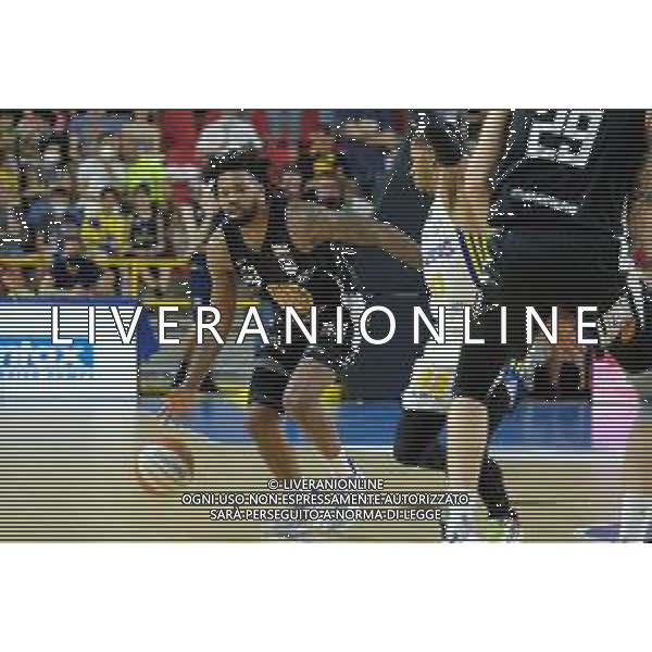 Roberto Tommasini/LMedia - Playoff finals - 3rd match - Tezenis Verona VS APU Udine - Italian Basketball Serie A2 Men Championship 2021/2022 June 10 2022 - AGSM Forum Verona, Italy Playoff finals - 3rd match - Tezenis Verona VS APU Udine Photo showing: Trevor Lacey - APU Old Wild West Udine @Roberto Tommasini/LiveMedia /AGENZIA ALDO LIVERANI SAS