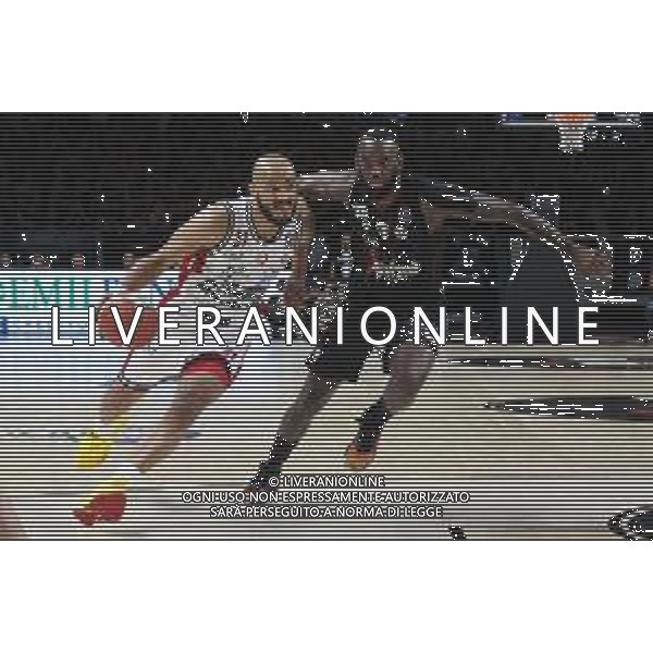 Shavon Shields (Armani Exchange Milano) (L) thwarted by Jakarr Sampson (Segafredo Virtus Bologna) - Virtus Segafredo Bologna vs AX Armani Exchange Milano - Campionato Basket Serie A Play off Gara 2 scudetto 10.06.2022 ©Michele Nucci/LMedia/AGENZIA ALDO LIVERANI SAS