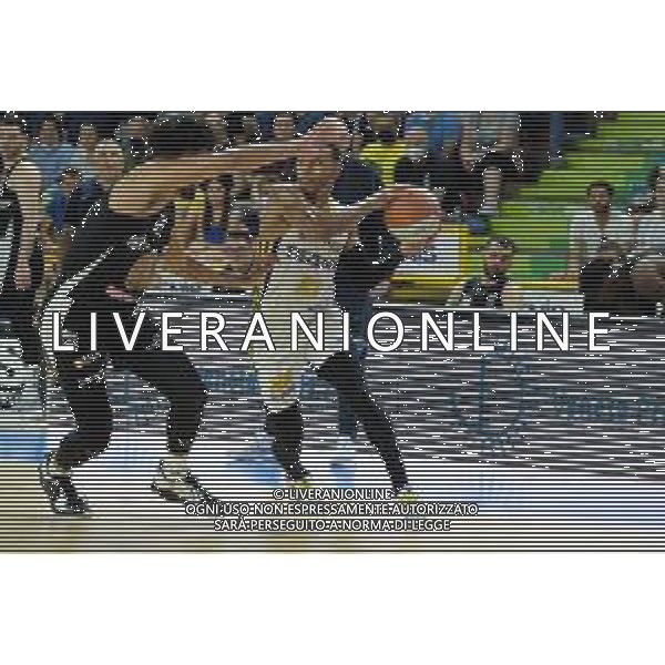 Roberto Tommasini/LMedia - Playoff finals - 3rd match - Tezenis Verona VS APU Udine - Italian Basketball Serie A2 Men Championship 2021/2022 June 10 2022 - AGSM Forum Verona, Italy Playoff finals - 3rd match - Tezenis Verona VS APU Udine Photo showing: Karvel Anderson - Scaligera Basket Tezenis Verona @Roberto Tommasini/LiveMedia /AGENZIA ALDO LIVERANI SAS