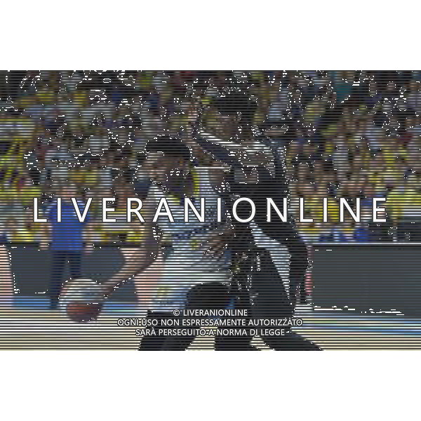 Roberto Tommasini/LMedia - Playoff finals - 3rd match - Tezenis Verona VS APU Udine - Italian Basketball Serie A2 Men Championship 2021/2022 June 10 2022 - AGSM Forum Verona, Italy Playoff finals - 3rd match - Tezenis Verona VS APU Udine Photo showing: Xavier Johnson - Scaligera Basket Tezenis Verona @Roberto Tommasini/LiveMedia /AGENZIA ALDO LIVERANI SAS