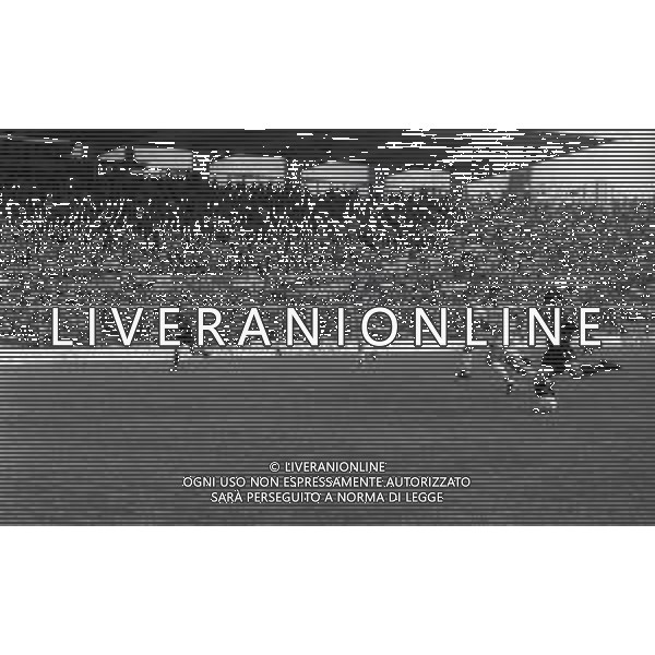 12-04-1992 BERGAMO CAMPIONATO DI CALCIO SERIE A ATALANTA-FOGGIA 4-4 NELLA FOTO AZIONE ELIGIO NICOLINI AG ALDO LIVERANI SAS