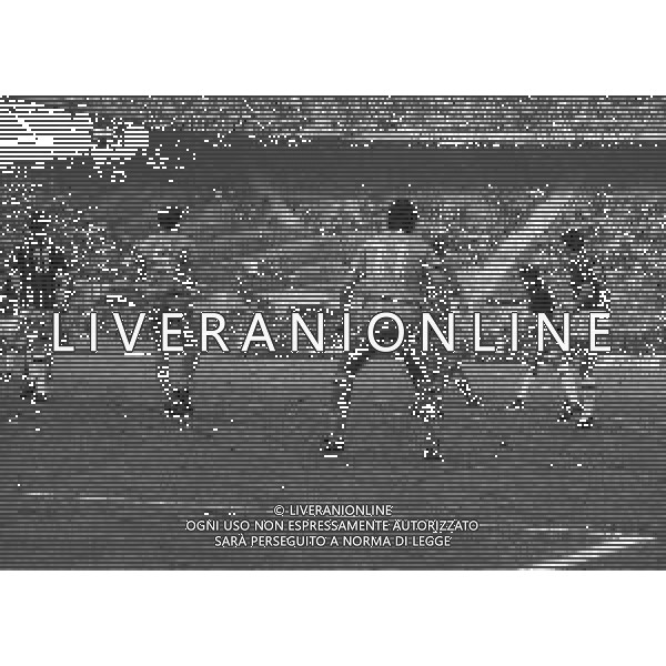26-10-1986 MILANO CAMPIONATO DI CALCIO SERIE A MILAN-BRESCIA 2-0 NELLA FOTO TIRO PAOLO MALDINI AG ALDO LIVERANI SAS