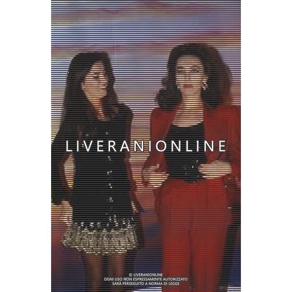 RETROSPETTIVA MARIA ROSARIA OMAGGIO ATTRICE NELLA FOTO CON VANESSA GRAVINA AG ALDO LIVERANI SAS