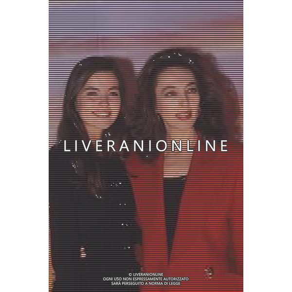 RETROSPETTIVA MARIA ROSARIA OMAGGIO ATTRICE NELLA FOTO CON VANESSA GRAVINA AG ALDO LIVERANI SAS