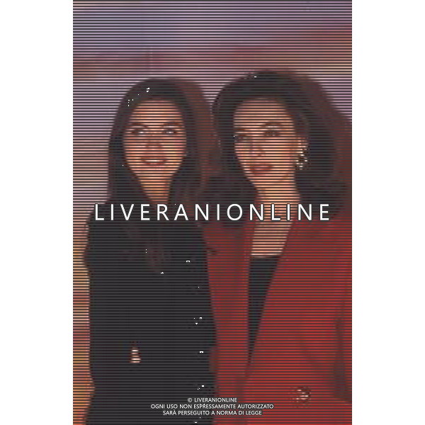 RETROSPETTIVA MARIA ROSARIA OMAGGIO ATTRICE NELLA FOTO CON VANESSA GRAVINA AG ALDO LIVERANI SAS