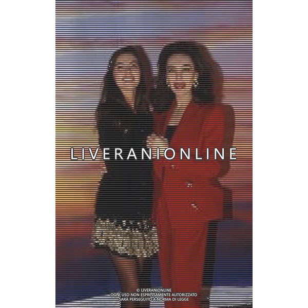 RETROSPETTIVA MARIA ROSARIA OMAGGIO ATTRICE NELLA FOTO CON VANESSA GRAVINA AG ALDO LIVERANI SAS
