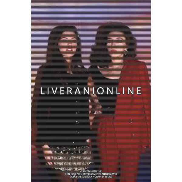 RETROSPETTIVA MARIA ROSARIA OMAGGIO ATTRICE NELLA FOTO CON VANESSA GRAVINA AG ALDO LIVERANI SAS
