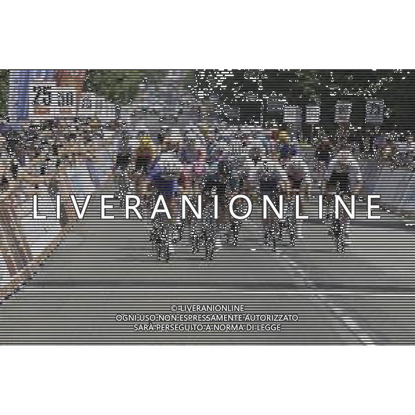 17-06-2022 La Route D\'occitanie; Tappa 01 Semeac - L\'isle Jourdain; 2022, Groupama - Fdj; 2022, Beb Hotels - Pb Ktm; 2022, Totalenergie; Demare, Arnaud; Barbier, Pierre; Bonifazio, Niccolo; L\'isle Jourdain; ©SIROTTI/AGENZIA ALDO LIVERANI SAS