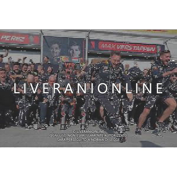 Race winner Max Verstappen (NLD) Red Bull Racing celebrates with Christian Horner (GBR) Red Bull Racing Team Principal and the team. 19.06.2022. Formula 1 World Championship, Rd 9, Canadian Grand Prix, Montreal, Canada, Race Day. - www.xpbimages.com, EMail: requests@xpbimages.com © Copyright: Coates / XPB Images/AGENZIA ALDO LIVERANI SAS - ITALY ONLY EDITORIAL USE ONLY