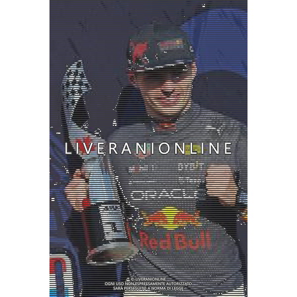 Race winner Max Verstappen (NLD) Red Bull Racing celebrates with the team. 19.06.2022. Formula 1 World Championship, Rd 9, Canadian Grand Prix, Montreal, Canada, Race Day. - www.xpbimages.com, EMail: requests@xpbimages.com © Copyright: Coates / XPB Images/AGENZIA ALDO LIVERANI SAS - ITALY ONLY EDITORIAL USE ONLY