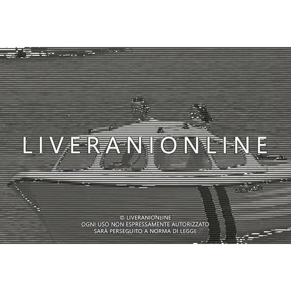 RETROSPETTIVA NIKI LAUDA PILOTA F1 NELLA FOTO NIKI LAUDA NELL\'ANNO 1975 IN SARDEGNA AG ALDO LIVERANI SAS 