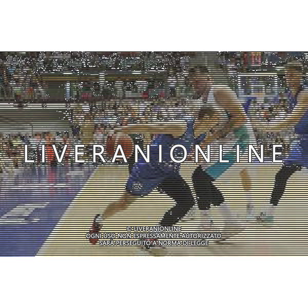 ITALIA - SLOVENIA AMICHEVOLE BASKET - TRIESTE 25.06.2022 Nella foto PETRUCELLI E DONCIC ©P.G./AGENZIA ALDO LIVERANI SAS