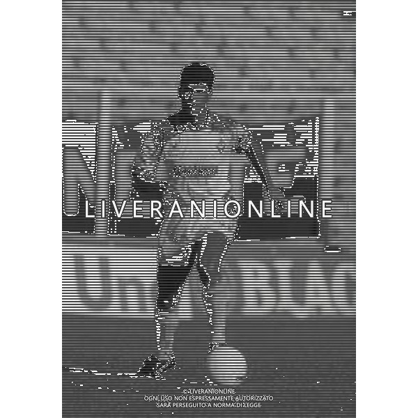 RETROSPETTIVA MARCIO ROBERTO DOS SANTOS CALCIATORE NELLA FOTO MARCIO ROBERTO DOS SANTOS CON LA MAGLIA DELLA FIORENTINA CALCIO NELL\'ANNO 1994-1995 AG ALDO LIVERANI SAS