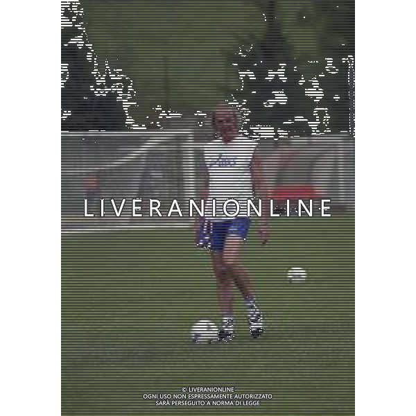 1997 ALLENAMENTO PRECAMPIONATO SAMPDORIA CALCIO NELLA FOTO LUIS CESAR MENOTII ALLENATORE SAMPDORIA CALCIO AG ALDO LIVERANI SAS