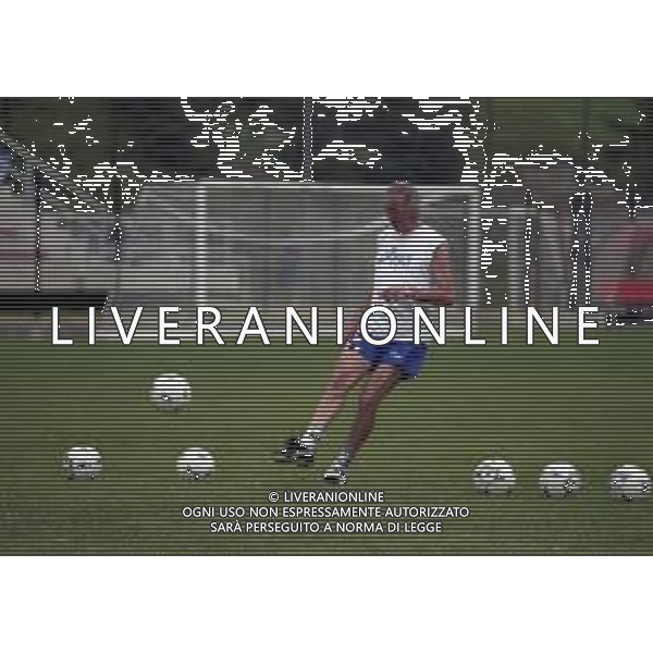 1997 ALLENAMENTO PRECAMPIONATO SAMPDORIA CALCIO NELLA FOTO LUIS CESAR MENOTII ALLENATORE SAMPDORIA CALCIO AG ALDO LIVERANI SAS