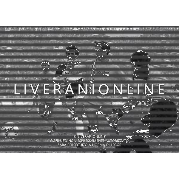 09-02-1986 UDINE CAMPIONATO DI CALCIO SERIE A UDINESE-AVELLINO 3-1 NELLA FOTO AZIONE DI GIOCO AG ALDO LIVERANI SAS