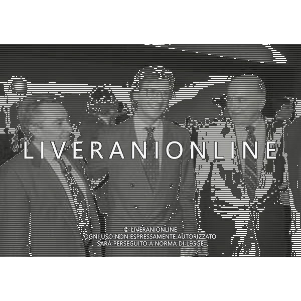 1993 MILANO PRESENTAZIONE DEL 76 GIRO D\'ITALIA DI CICLISMO NELLA FOTO CANDIDO CANNAVO\' CON MASSIMO DE LUCA E FIORENZO MAGNI AG ALDO LIVERANI SAS