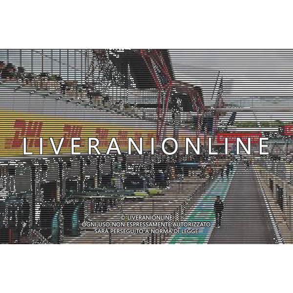 Circuit atmosphere - the pit lane. 30.06.2022. Formula 1 World Championship, Rd 10, British Grand Prix, Silverstone, England, Preparation Day. - www.xpbimages.com, EMail: requests@xpbimages.com © Copyright: Moy / XPB Images/AGENZIA ALDO LIVERANI SAS - ITALY ONLY EDITORIAL USE ONLY