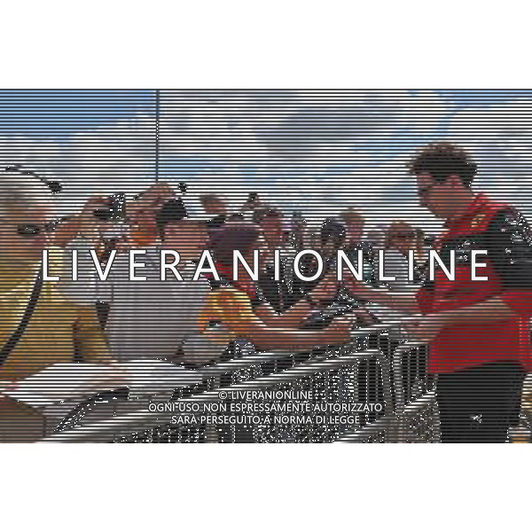 Mattia Binotto (ITA) Ferrari Team Principal signs autographs for the fans. 01.07.2022. Formula 1 World Championship, Rd 10, British Grand Prix, Silverstone, England, Practice Day. - www.xpbimages.com, EMail: requests@xpbimages.com © Copyright: Moy / XPB Images/AGENZIA ALDO LIVERANI SAS - ITALY ONLY EDITORIAL USE ONLY