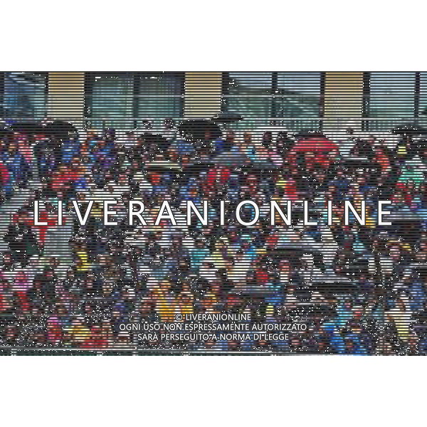 Circuit atmosphere - fans in the grandstand. 02.07.2022. Formula 1 World Championship, Rd 10, British Grand Prix, Silverstone, England, Qualifying Day. - www.xpbimages.com, EMail: requests@xpbimages.com © Copyright: Batchelor / XPB Images/AGENZIA ALDO LIVERANI SAS - ITALY ONLY EDITORIAL USE ONLY