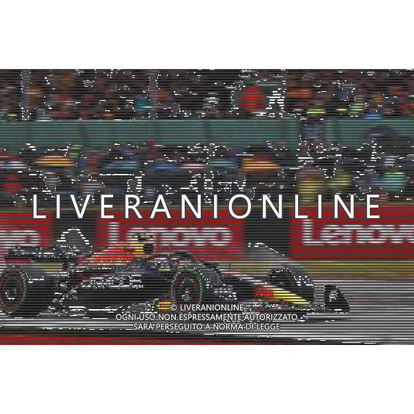 Sergio Perez (MEX) Red Bull Racing RB18. 02.07.2022. Formula 1 World Championship, Rd 10, British Grand Prix, Silverstone, England, Qualifying Day. - www.xpbimages.com, EMail: requests@xpbimages.com © Copyright: Batchelor / XPB Images/AGENZIA ALDO LIVERANI SAS - ITALY ONLY EDITORIAL USE ONLY