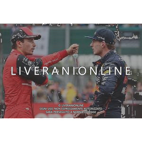 Charles Leclerc (MON) Ferrari F1-75 with Max Verstappen (NLD) Red Bull Racing RB18. 02.07.2022. Formula 1 World Championship, Rd 10, British Grand Prix, Silverstone, England, Qualifying Day. - www.xpbimages.com, EMail: requests@xpbimages.com ¬© Copyright: Batchelor / XPB Images/AGENZIA ALDO LIVERANI SAS - ITALY ONLY EDITORIAL USE ONLY
