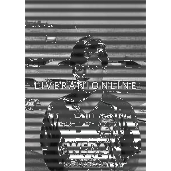 RETROSPETTIVA PIETRO MARIANI CALCIATORE NELLA FOTO PIETRO MARIANI CON LA MAGLIA DEL TORINO CALCIO NELL\'ANNO 1986 AG ALDO LIVERANI SAS