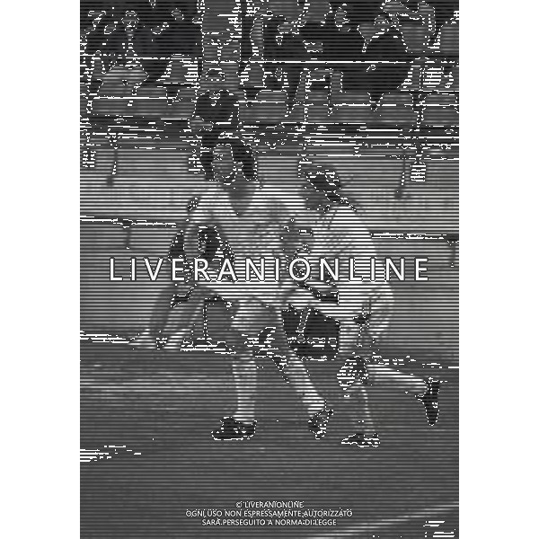 30-03-1993 MILANO SEMIFINALE DI RITORNO COPPA ITALIA MILAN -ROMA 1-0 NELLA FOTO GIUSEPPE GIANNINI E CLAUDIO CANIGGIA AG ALDO LIVERANI SAS
