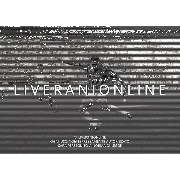 06-09-1992 MILANO CAMPIONATO DI CALCIO SERIE A MILAN -FOGGIA 1-0 NELLA FOTO DANIELE MASSARO AG ALDO LIVERANI SAS