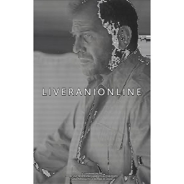 RETROSPETTIVA ENRICO MARIA SALERNO ATTORE NELLA FOTO ENRICO MARIA SALERNO SUL SET DEL FILM“ EL ALAMEIN“ NELL\'ANNO 1968 AG ALDO LIVERANI SAS