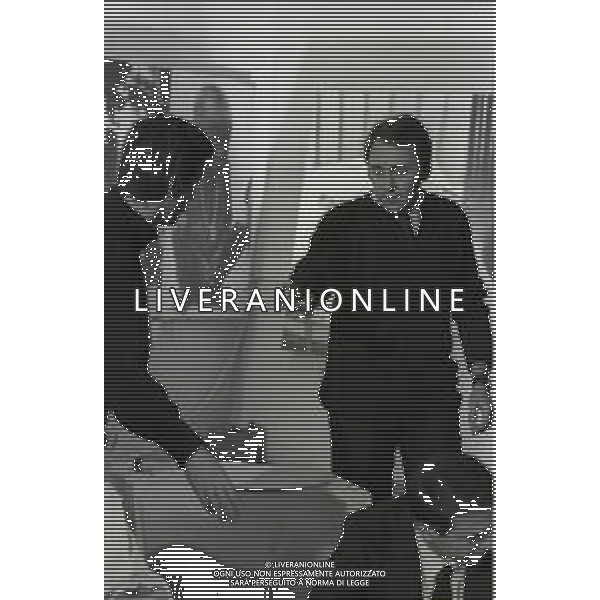 RETROSPETTIVA ENRICO MARIA SALERNO ATTORE NELLA FOTO ENRICO MARIA SALERNO NELL\'ANNO 1970 SUL SET DEL FILM “CIAO GULLIVER“ AG ALDO LIVERANI SAS 