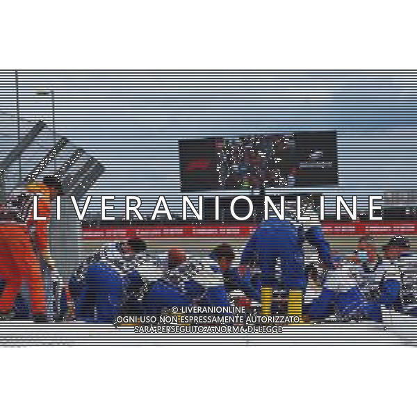 Guanyu Zhou (CHN) Alfa Romeo F1 Team is taken away on a stretcher into an ambulance after he crashed at the start of the race. 03.07.2022. Formula 1 World Championship, Rd 10, British Grand Prix, Silverstone, England, Race Day. - www.xpbimages.com, EMail: requests@xpbimages.com © Copyright: Batchelor / XPB Images/AGENZIA ALDO LIVERANI SAS - ITALY ONLY EDITORIAL USE ONLY