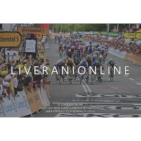 03-07-2022 Tour De France; Tappa 03 Vejle - Sonderborg; 2022, Bikeexchange - Jayco; 2022, Jumbo - Visma; 2022, Totalenergie; 2022, Alpecin - Deceuninck; Groenewegen, Dylan; Van Aert, Wout; Sagan, Peter; Philipsen, Jasper; Sonderborg; ©SIROTTI/AGENZIA ALDO LIVERANI SAS