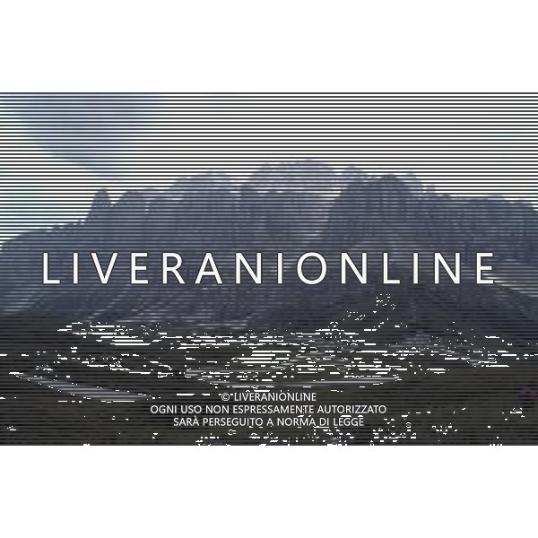 Veduta delle Montagne delle Dolomiti - Il gruppo montuoso del Sella, tra le valli di Gardena ©Archivio Giovanni Liverani/AG ALDO LIVERANI SAS