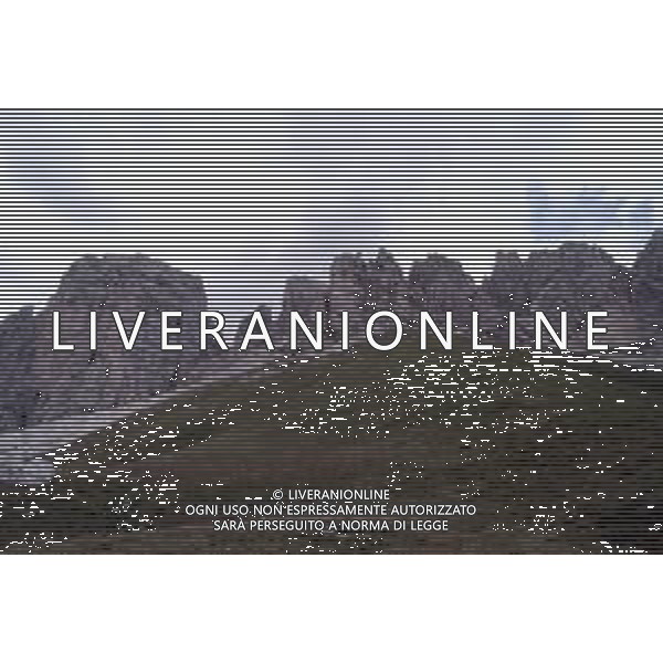 Veduta delle Montagne delle Dolomiti - Il gruppo montuoso Piz da Cir ©Archivio Giovanni Liverani/AG ALDO LIVERANI SAS