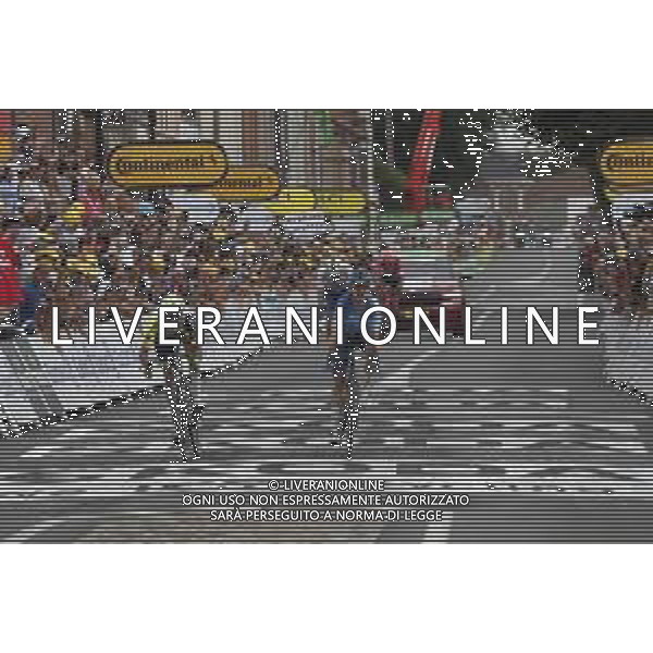 06-07-2022 Tour De France; Tappa 05 Lille - Arenberg; 2022, Israel - Premier Tech; 2022, Intermarche - Wanty Gobert; Clarke, Simon; Van Der Hoorn, Taco; Arenberg; ©SIROTTI/AGENZIA ALDO LIVERANI SAS